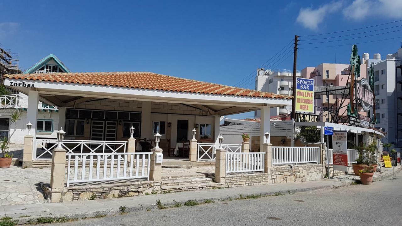 Zorbas No 2 Apartment Larnaca Exterior foto
